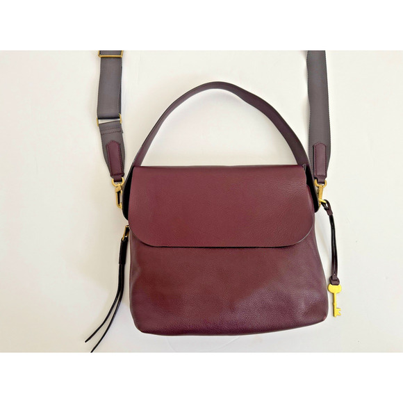 Fossil Maya Crossbody Shoulder Bag Fig Red Leather Brass Key Tassel Pockets Zip - Picture 1 of 16